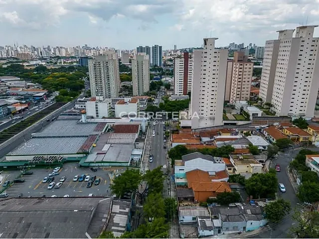 Terreno à venda, no bairro Piqueri em São Paulo