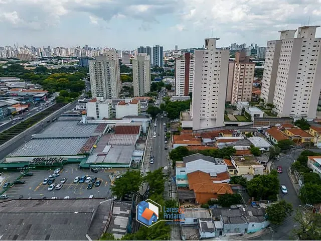 Terreno à venda, no bairro Piqueri em São Paulo