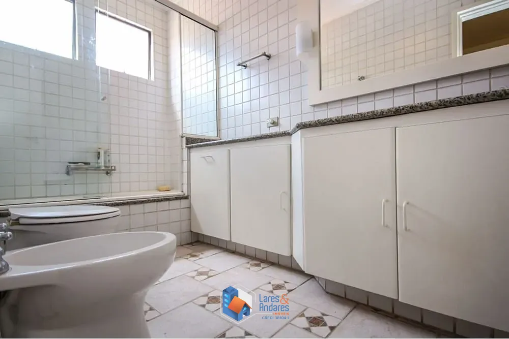 Casa, 4 quartos, 329 m² - Foto 2