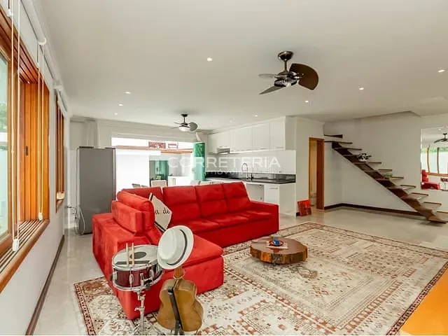 Casa 3 quartos e 5 banheiros, à venda, no bairro Guarapiranga em São Paulo
