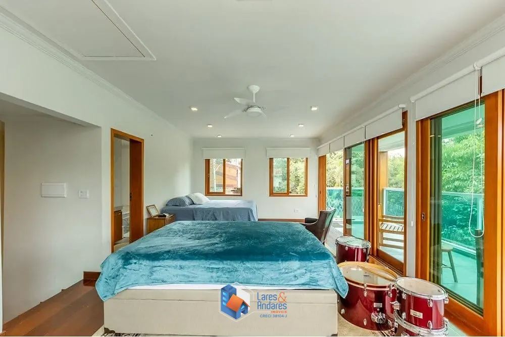 Casa, 3 quartos, 247 m² - Foto 41