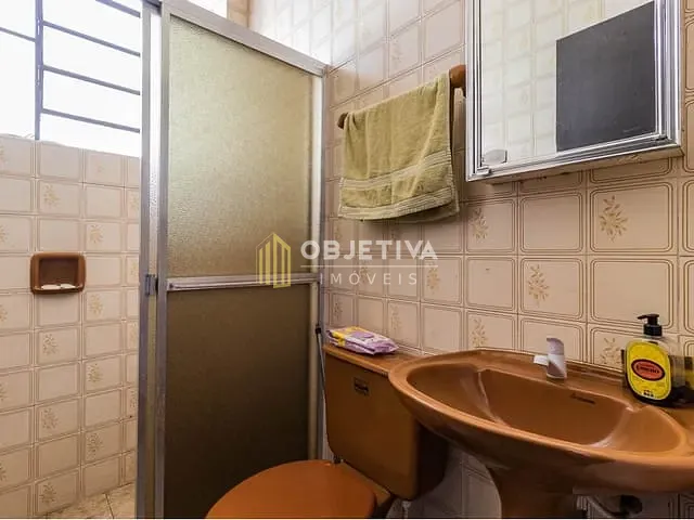 Casa 3 quartos e 4 banheiros, à venda, no bairro Partenon em Porto Alegre