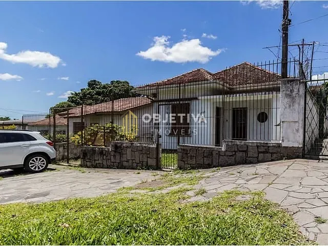Casa 3 quartos e 4 banheiros, à venda, no bairro Partenon em Porto Alegre