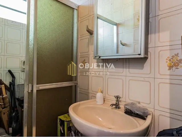 Casa 3 quartos e 4 banheiros, à venda, no bairro Partenon em Porto Alegre
