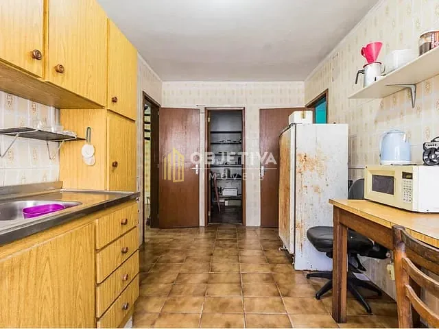 Casa 1 quarto e 4 banheiros, à venda, no bairro Partenon em Porto Alegre