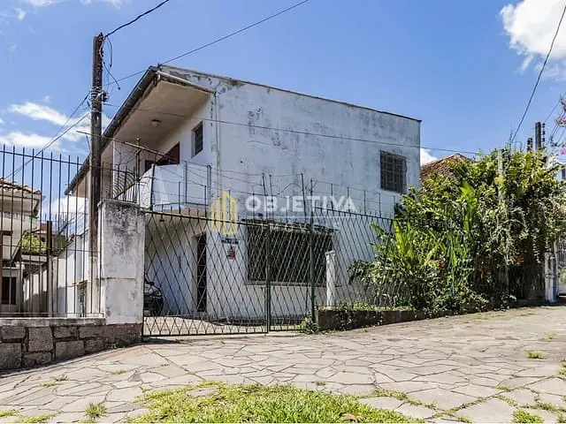 Casa 1 quarto e 4 banheiros, à venda, no bairro Partenon em Porto Alegre