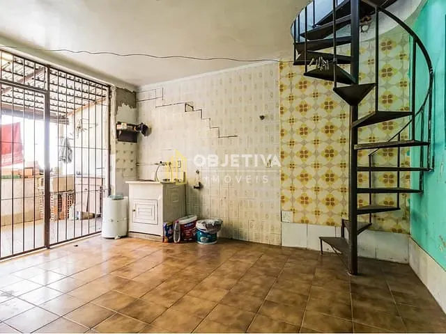 Casa 1 quarto e 4 banheiros, à venda, no bairro Partenon em Porto Alegre