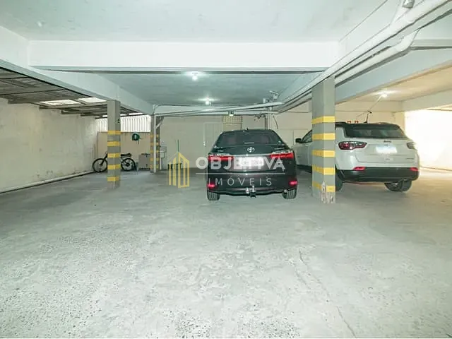 Sala à venda, no bairro Petrópolis em Porto Alegre