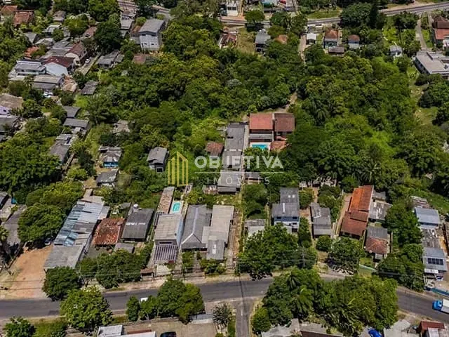 Terreno à venda, no bairro Vila Nova em Porto Alegre