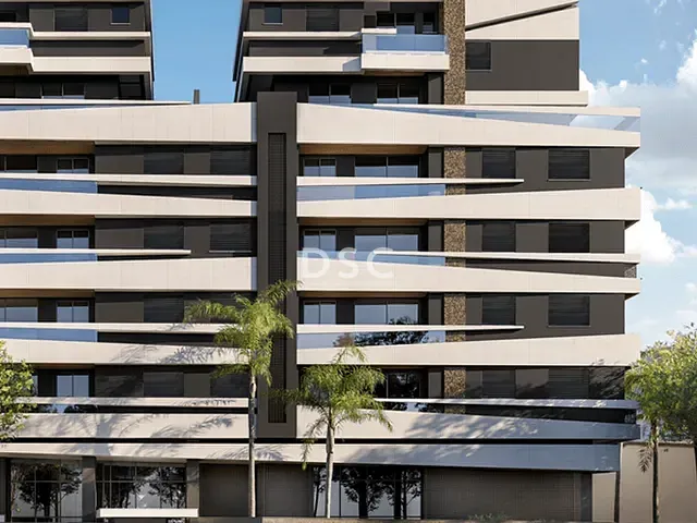 Apartamento 3 quartos e 4 banheiros, à venda, no bairro Campo Comprido em Curitiba