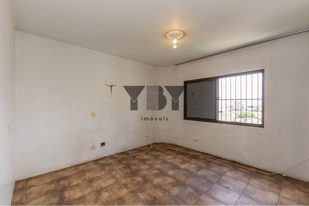 Apartamento à venda com 4 quartos, 209m² - Foto 11