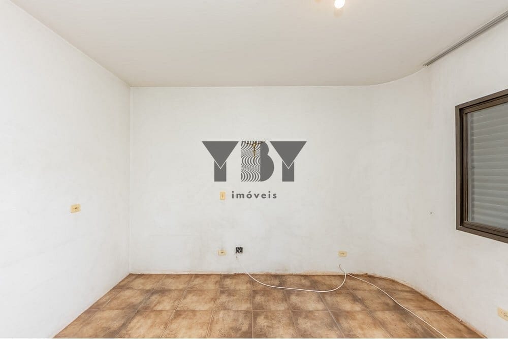Apartamento à venda com 4 quartos, 209m² - Foto 12