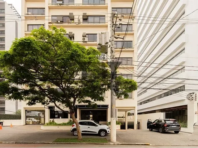 Sala à venda, no bairro Pinheiros em São Paulo