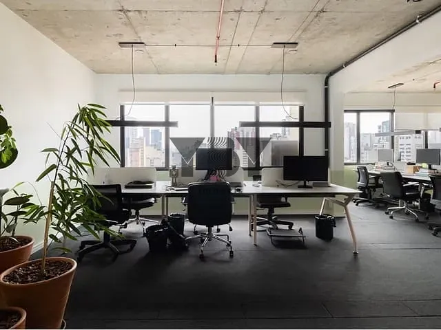 Sala à venda, no bairro Pinheiros em São Paulo