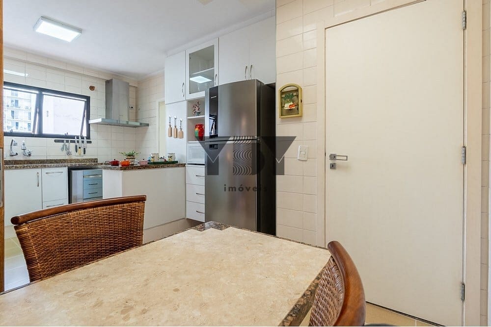 Apartamento à venda com 4 quartos, 141m² - Foto 47
