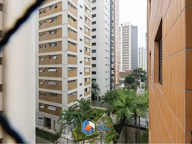 Apartamento 4 quartos e 4 banheiros, à venda, no bairro Moema em São Paulo