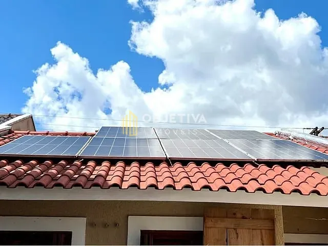 Casa 2 quartos e 2 banheiros, à venda, no bairro São José em Canoas
