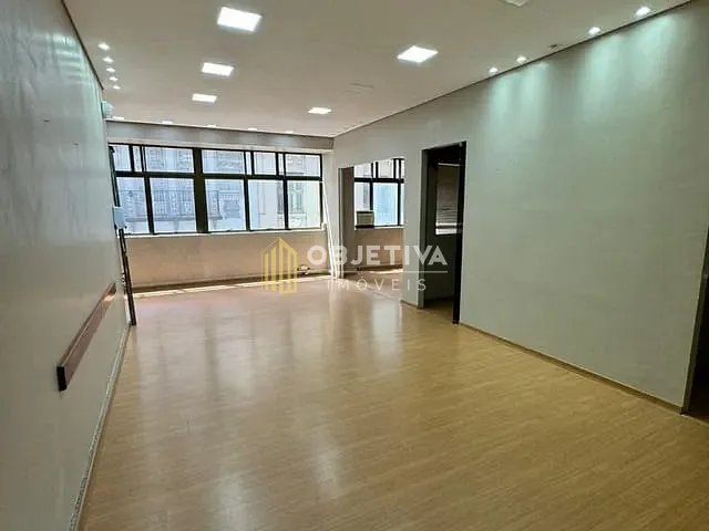 Sala à venda, no bairro Centro Histórico em Porto Alegre