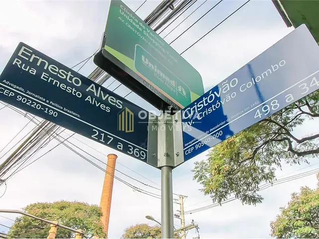 Sala à venda, no bairro Floresta em Porto Alegre