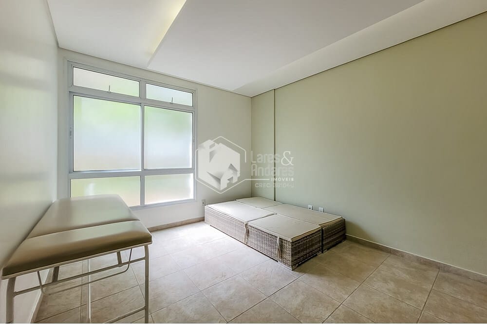 Apartamento à venda com 2 quartos, 60m² - Foto 2