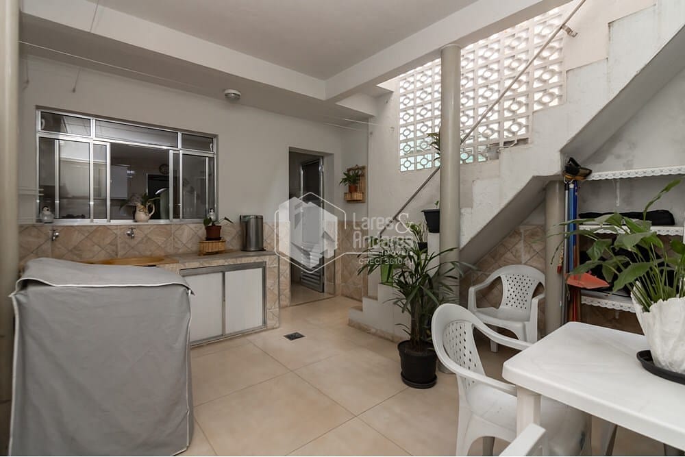 Casa à venda com 3 quartos, 81m² - Foto 22