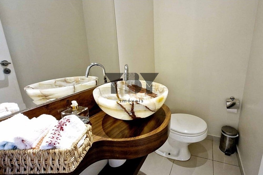 Apartamento à venda com 3 quartos, 195m² - Foto 35