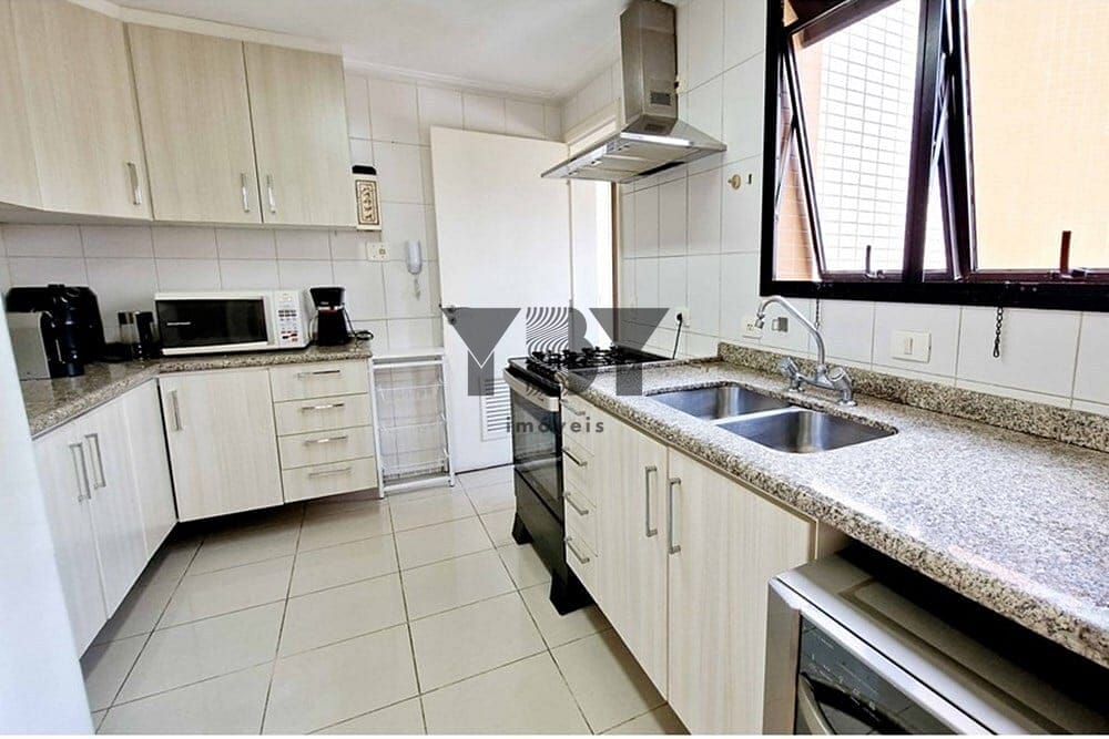 Apartamento à venda com 3 quartos, 195m² - Foto 8