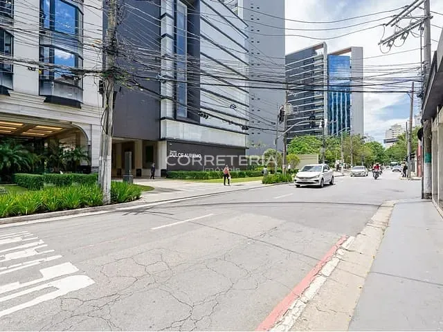 Sala à venda, no bairro Vila Olímpia em São Paulo