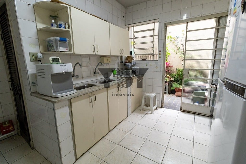 Casa à venda com 4 quartos, 128m² - Foto 23