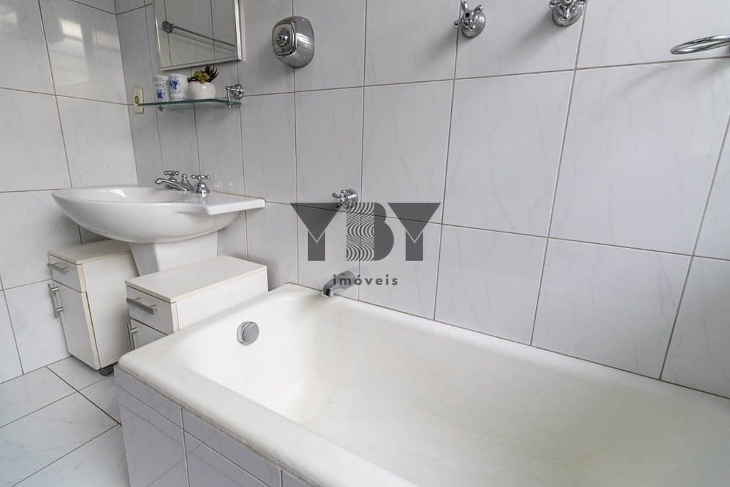 Casa à venda com 4 quartos, 128m² - Foto 15