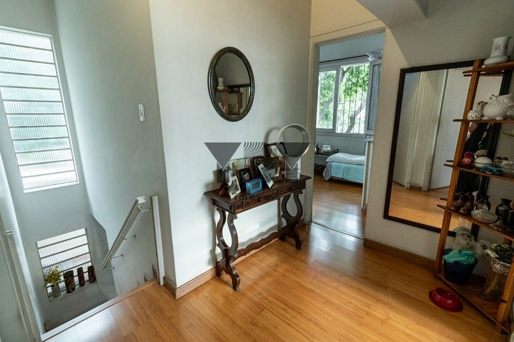 Casa à venda com 4 quartos, 128m² - Foto 11