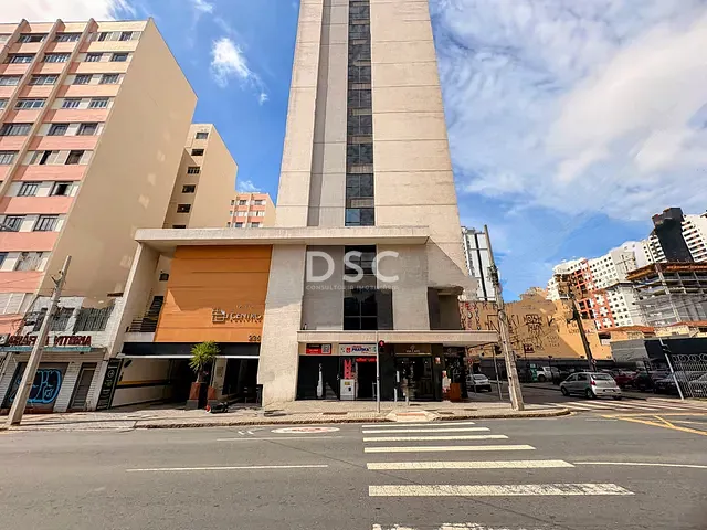 Sala à venda, no bairro Centro em Curitiba
