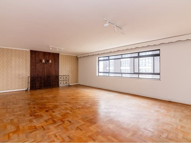 Foto do Apartamento - Apartamento à venda 3 Quartos 1 Suite 1 Vaga 190M² Aclimação São Paulo - SP | Lares e Andares Imóveis