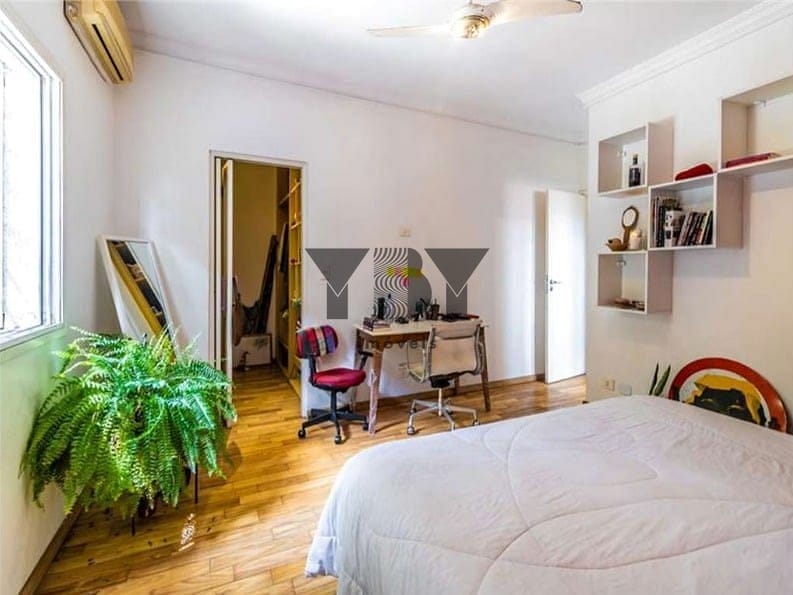 Casa à venda com 4 quartos, 480m² - Foto 2