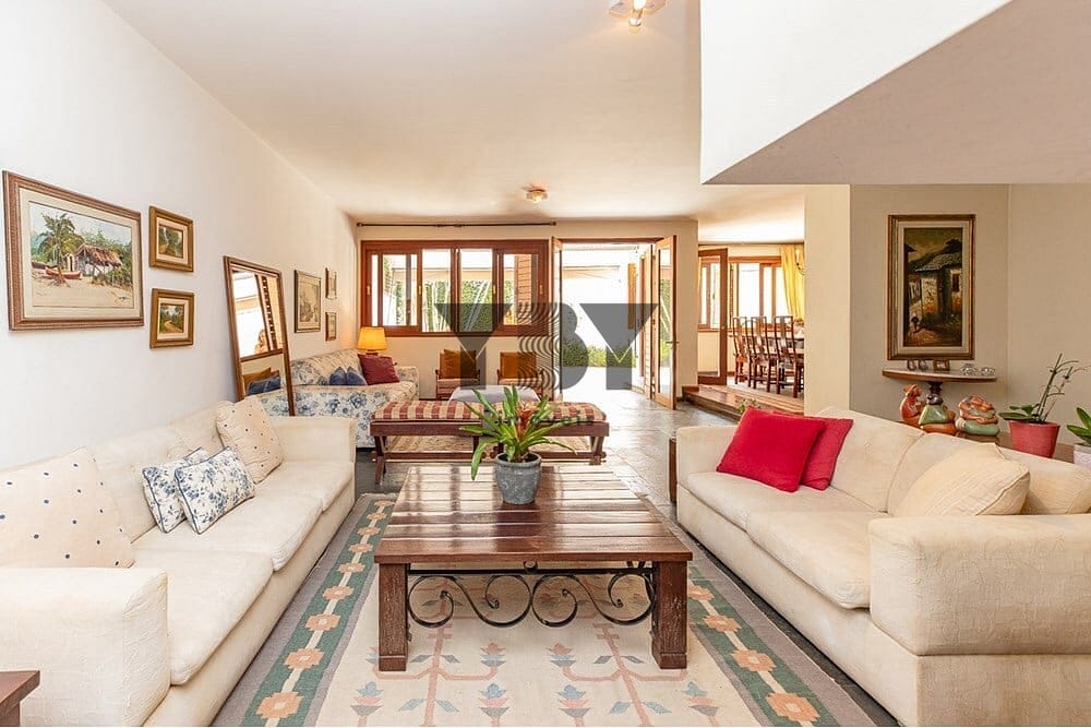 Casa à venda com 4 quartos, 482m² - Foto 1