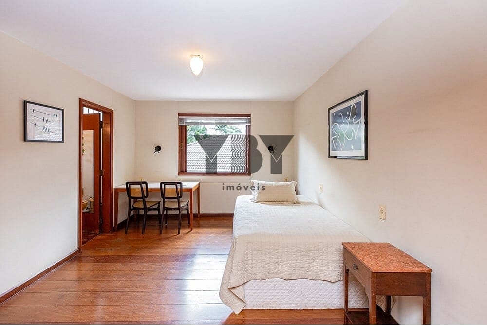 Casa à venda com 4 quartos, 482m² - Foto 2