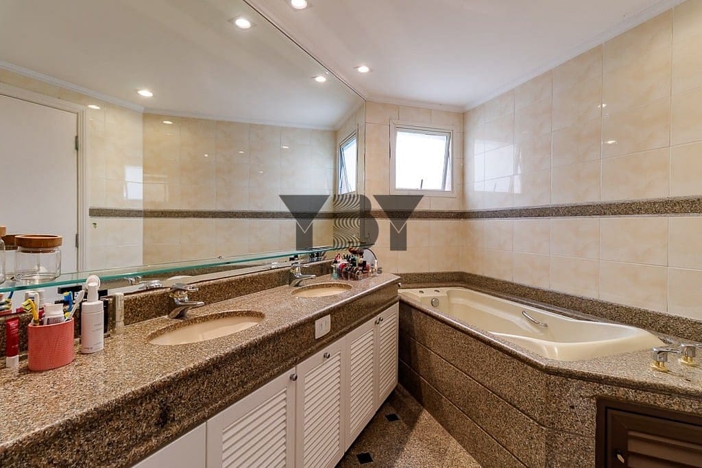 Apartamento à venda com 3 quartos, 225m² - Foto 50