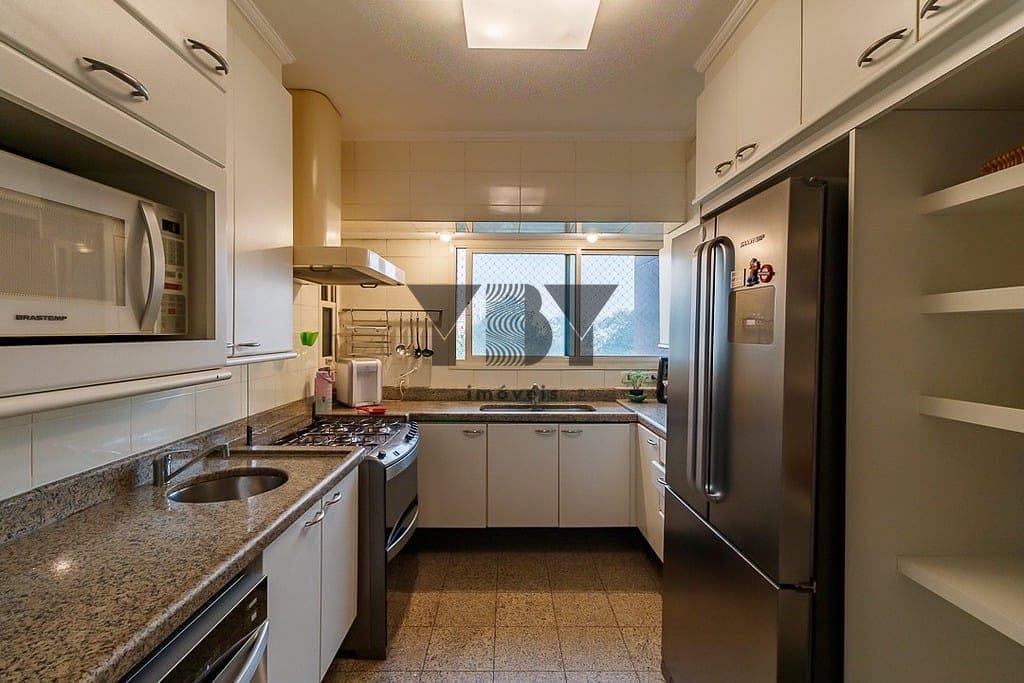 Apartamento à venda com 3 quartos, 225m² - Foto 52