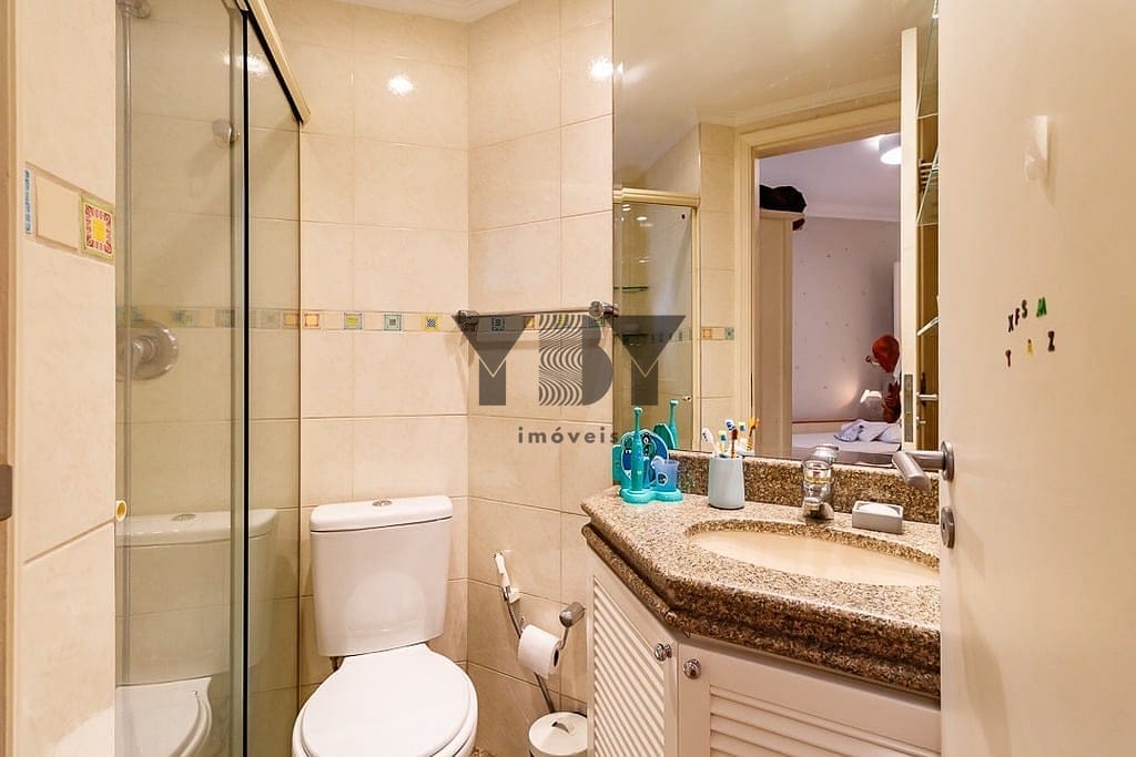 Apartamento à venda com 3 quartos, 225m² - Foto 56