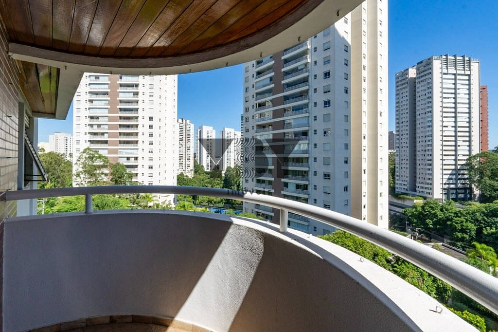 Cobertura à venda com 4 quartos, 255m² - Foto 6
