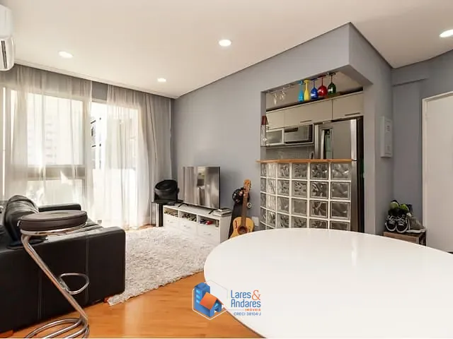 Apartamento 2 quartos e 1 banheiro, à venda, no bairro Moema em São Paulo