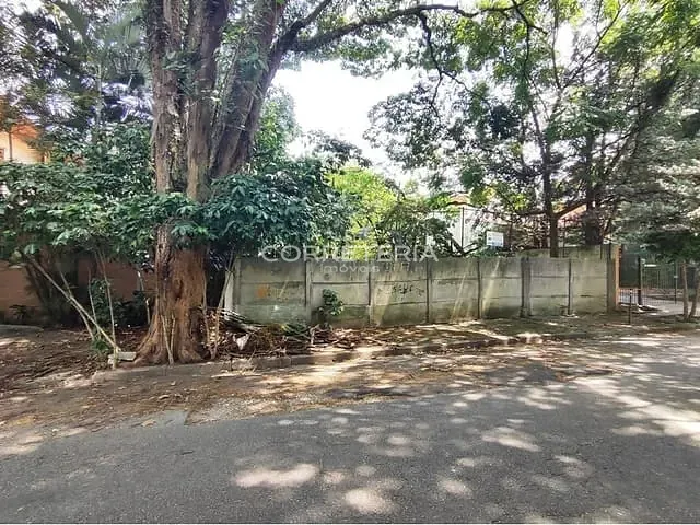 Terreno à venda, no bairro Butantã em São Paulo