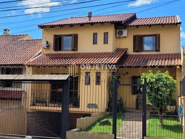 Casa 3 quartos e 4 banheiros, à venda, no bairro Tristeza em Porto Alegre