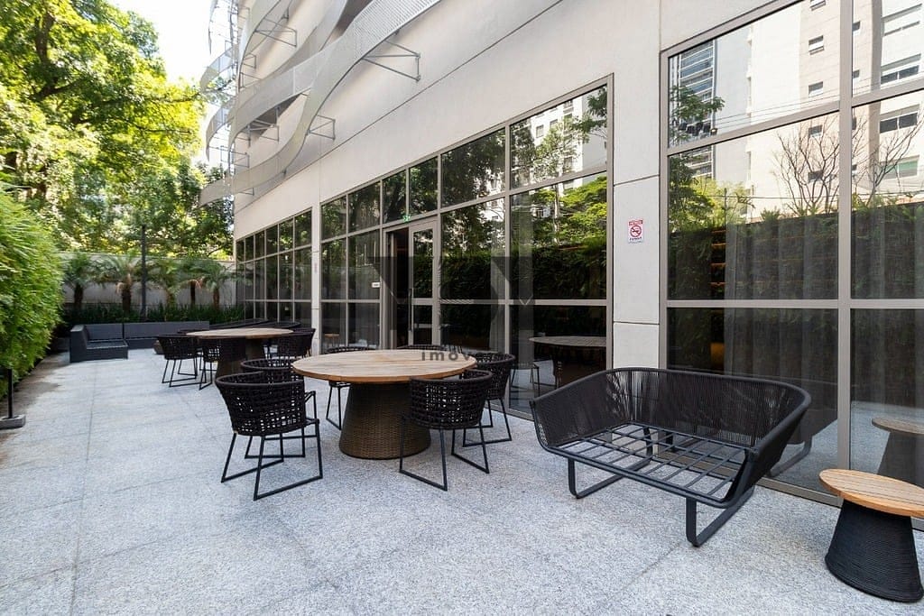 Apartamento à venda com 1 quarto, 50m² - Foto 27
