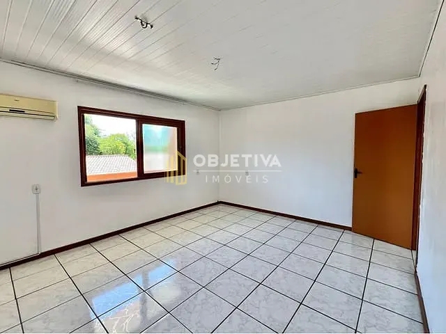 Casa 5 quartos e 3 banheiros, à venda, no bairro Igara em Canoas