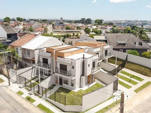 Casa 3 quartos e 3 banheiros, à venda, no bairro Atuba em Curitiba