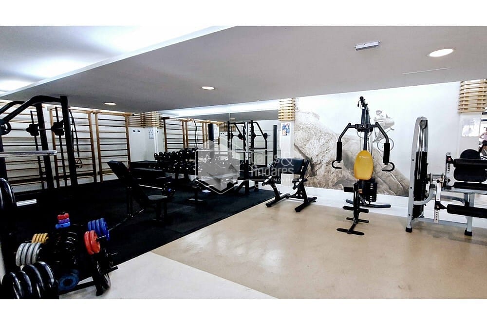 Apartamento à venda com 2 quartos, 100m² - Foto 9