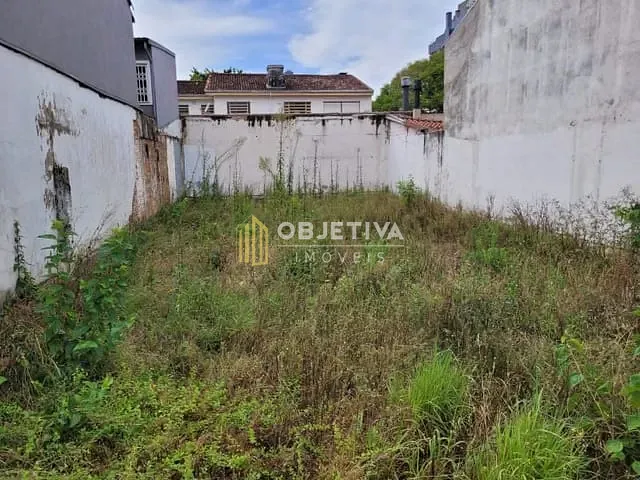 Terreno à venda, no bairro Jardim Botânico em Porto Alegre
