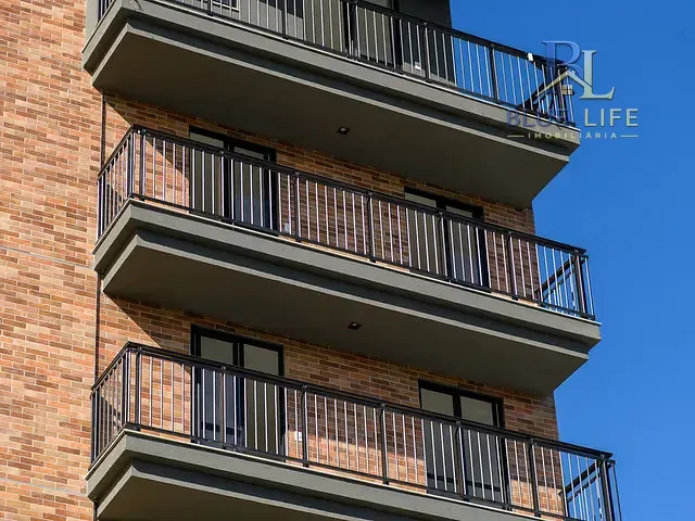 Apartamento 3 quartos e 2 banheiros, à venda, no bairro Barro Vermelho em Vitória