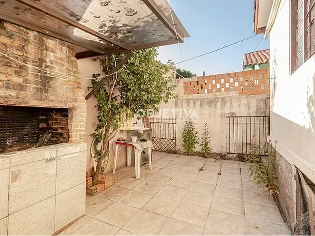 Casa 4 quartos e 2 banheiros, à venda, no bairro Espírito Santo em Porto Alegre